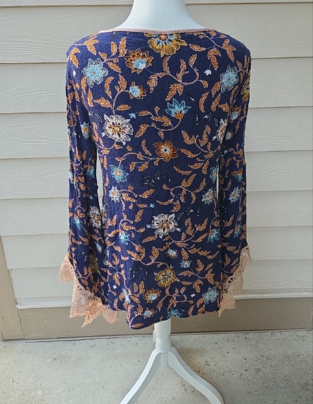 Kori America Blue Floral Rayon Blouse Lace Cuff Long Sleeve Medium - Picture 6 of 8